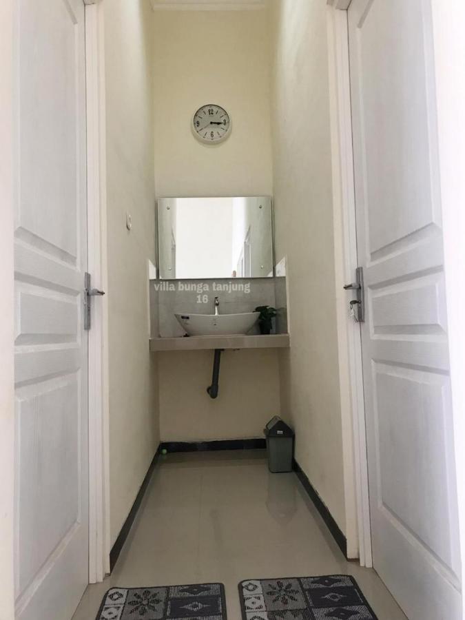 Villa Syariah Bunga Tanjung 16バトゥ エクステリア 写真